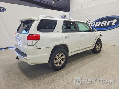 Trzecie zdjęcie samochodu z tyłu: 2010 TOYOTA 4RUNNER SR5 VIN:JTEBU5JR6A5003041 - miniatura