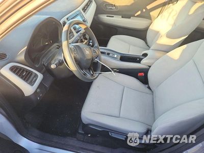 Zdjęcie 7 z 12 samochodu: 2019 HONDA HR-V LX VIN:3CZRU6H34KM742215 - miniatura
