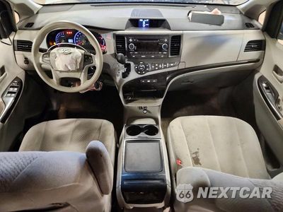 Zdjęcie 8 z 13 samochodu: 2014 TOYOTA SIENNA LE VIN:5TDKK3DC7ES410033 - miniatura