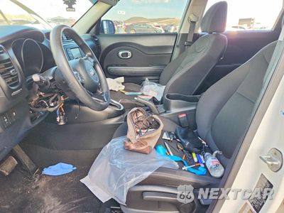 Zdjęcie 7 z 12 samochodu: 2019 KIA SOUL BASE VIN:KNDJN2A2XK7674586 - miniatura