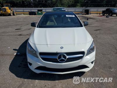 Piąte zdjęcie samochodu w środku: 2014 MERCEDES-BENZ CLA 250 VIN:WDDSJ4EBXEN035782 - miniatura