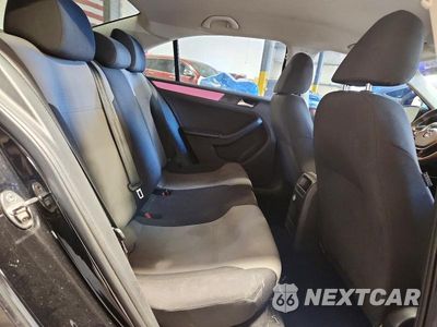 Zdjęcie 10 z 12 samochodu: 2017 VOLKSWAGEN JETTA S VIN:3VW2B7AJ5HM401066 - miniatura