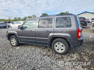 Drugie zdjęcie samochodu z przodu: 2015 JEEP PATRIOT SPORT VIN:1C4NJPBBXFD281073 - miniatura