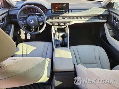 Zdjęcie 8 z 12 samochodu: 2023 HONDA ACCORD EX VIN:1HGCY1F39PA045876 - miniatura