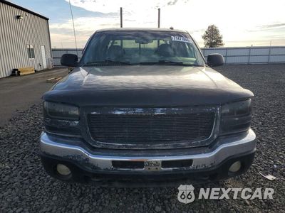 Piąte zdjęcie samochodu w środku: 2004 GMC NEW SIERRA K1500 VIN:2GTEK19T941155806 - miniatura