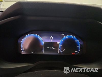 Zdjęcie 9 z 12 samochodu: 2025 TOYOTA RAV4 XSE VIN:JTMEB3FV0SD240097 - miniatura