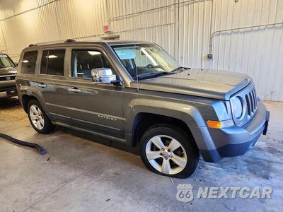 Czwarte zdjęcie samochodu z boku: 2011 JEEP PATRIOT LATITUDE VIN:1J4NF4GB0BD255434 - miniatura