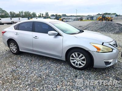 Czwarte zdjęcie samochodu z boku: 2015 NISSAN ALTIMA 2.5 S VIN:1N4AL3AP6FC206669 - miniatura