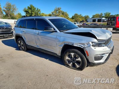 Czwarte zdjęcie samochodu z boku: 2024 JEEP GRAND CHEROKEE LIMITED 4XE VIN:1C4RJYB65R8521430 - miniatura