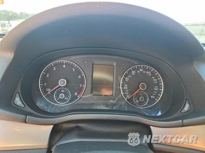 Zdjęcie 9 z 12 samochodu: 2014 VOLKSWAGEN PASSAT S VIN:1VWAT7A37EC069946 - miniatura
