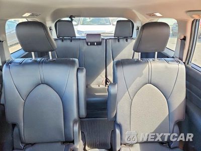 Zdjęcie 10 z 13 samochodu: 2024 TOYOTA GRAND HIGHLANDER XLE VIN:5TDAAAB58RS051708 - miniatura