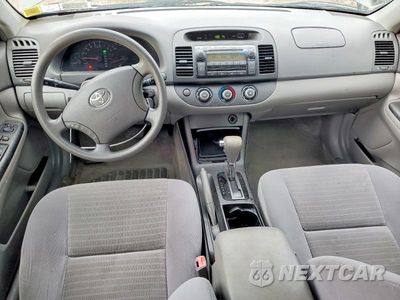 Zdjęcie 8 z 12 samochodu: 2006 TOYOTA CAMRY STANDARD VIN:4T1BE32K36U703549 - miniatura