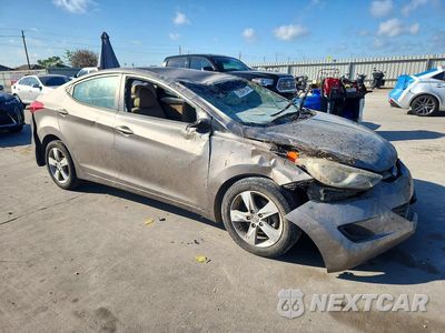 Czwarte zdjęcie samochodu z boku: 2013 HYUNDAI ELANTRA GLS VIN:5NPDH4AE9DH361294 - miniatura