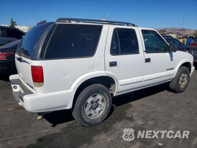 Trzecie zdjęcie samochodu z tyłu: 2002 CHEVROLET BLAZER VIN:1GNDT13W82K174878 - miniatura