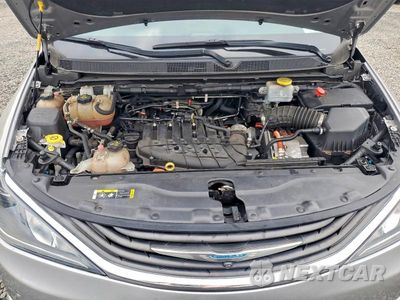 Zdjęcie 12 z 14 samochodu: 2018 CHRYSLER PACIFICA HYBRID LIMITED VIN:2C4RC1N76JR213116 - miniatura