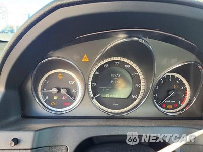 Zdjęcie 9 z 12 samochodu: 2011 MERCEDES-BENZ C 300 VIN:WDDGF5EB2BR175195 - miniatura