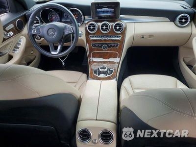 Zdjęcie 8 z 13 samochodu: 2018 MERCEDES-BENZ C 300 VIN:55SWF4JB1JU265415 - miniatura