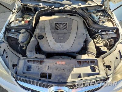 Zdjęcie 11 z 12 samochodu: 2009 MERCEDES-BENZ C 350 VIN:WDDGF56X99R050795 - miniatura