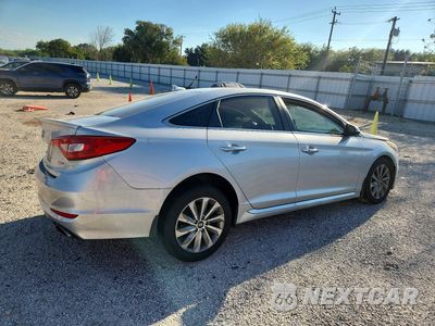 Trzecie zdjęcie samochodu z tyłu: 2017 HYUNDAI SONATA SPORT VIN:5NPE34AF4HH489167 - miniatura