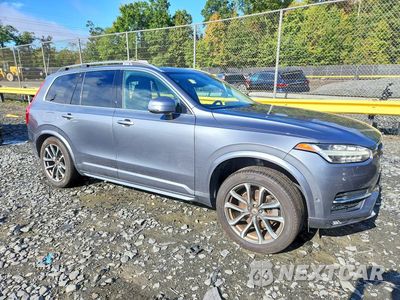 Czwarte zdjęcie samochodu z boku: 2017 VOLVO XC90 T6 VIN:YV4A22PK7H1110029 - miniatura