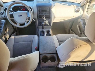 Zdjęcie 8 z 13 samochodu: 2006 FORD EXPLORER XLS VIN:1FMEU72E36UA76465 - miniatura