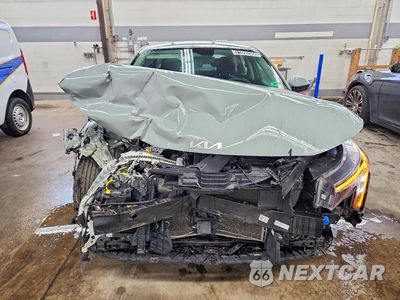 Piąte zdjęcie samochodu w środku: 2025 KIA K4 LXS VIN:3KPFT4DE8SE111341 - miniatura