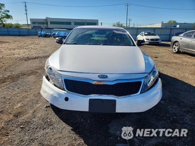 Piąte zdjęcie samochodu w środku: 2011 KIA OPTIMA LX VIN:KNAGM4A79B5081752 - miniatura