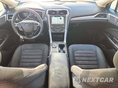 Zdjęcie 8 z 12 samochodu: 2017 FORD FUSION SE VIN:3FA6P0HD6HR299444 - miniatura