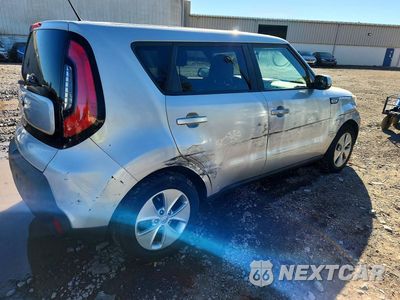Trzecie zdjęcie samochodu z tyłu: 2016 KIA SOUL BASE VIN:KNDJN2A22G7868651 - miniatura