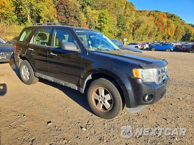 Czwarte zdjęcie samochodu z boku: 2010 FORD ESCAPE XLS VIN:1FMCU9C71AKB96059 - miniatura