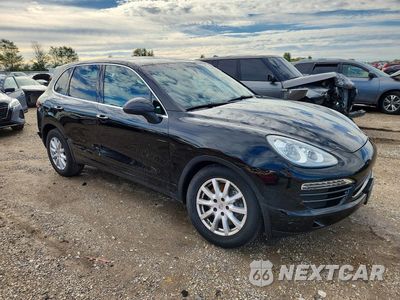 Czwarte zdjęcie samochodu z boku: 2014 PORSCHE CAYENNE VIN:WP1AA2A24ELA91940 - miniatura