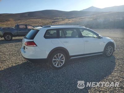Trzecie zdjęcie samochodu z tyłu: 2018 VOLKSWAGEN GOLF ALLTRACK S VIN:3VWH17AU7JM759850 - miniatura