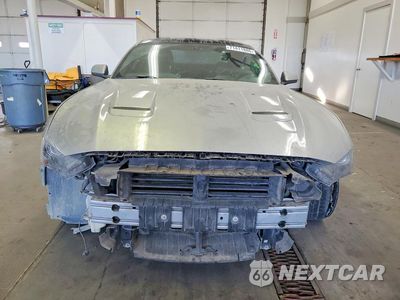 Piąte zdjęcie samochodu w środku: 2020 FORD MUSTANG VIN:1FA6P8TH4L5155055 - miniatura