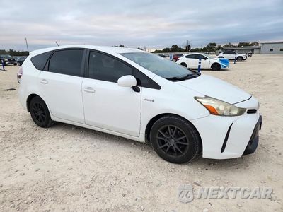 Czwarte zdjęcie samochodu z boku: 2016 TOYOTA PRIUS V TWO VIN:JTDZN3EU5GJ047311 - miniatura