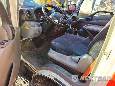 Zdjęcie 8 z 13 samochodu: 2017 HINO 195 BOX TRUCK VIN:JHHSDM2H6HK005854 - miniatura