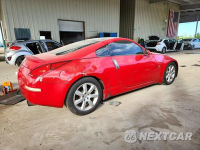 Trzecie zdjęcie samochodu z tyłu: 2004 NISSAN 350Z BASE VIN:JN1AZ34D04T150853 - miniatura