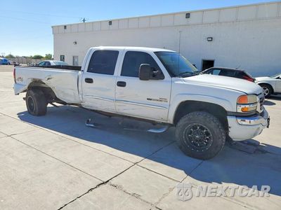 Czwarte zdjęcie samochodu z boku: 2005 GMC SIERRA K2500 HEAVY DUTY VIN:1GTHK23295F916217 - miniatura