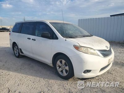 Czwarte zdjęcie samochodu z boku: 2011 TOYOTA SIENNA BASE 7-PASSENGER VIN:5TDKA3DC4BS005889 - miniatura