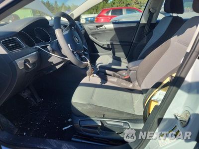Zdjęcie 7 z 12 samochodu: 2017 VOLKSWAGEN JETTA S VIN:3VW2B7AJ1HM388669 - miniatura