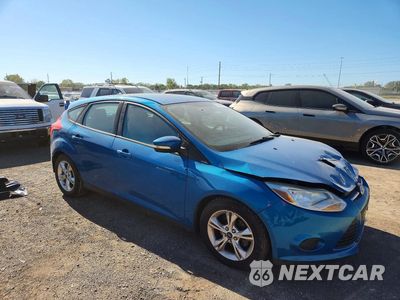 Czwarte zdjęcie samochodu z boku: 2014 FORD FOCUS SE VIN:1FADP3K2XEL117982 - miniatura