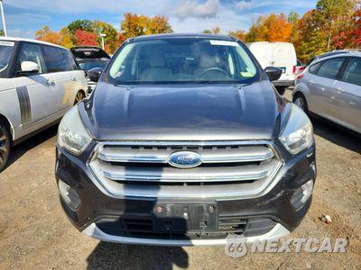 Piąte zdjęcie samochodu w środku: 2017 FORD ESCAPE SE VIN:1FMCU9GD4HUB93641 - miniatura
