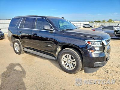 Czwarte zdjęcie samochodu z boku: 2017 CHEVROLET TAHOE C1500 LS VIN:1GNSCAKC1HR278126 - miniatura