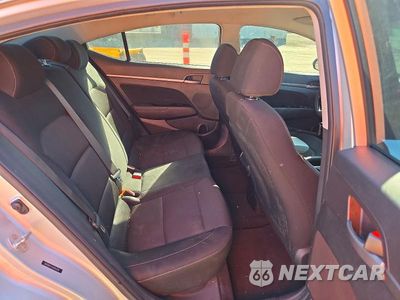Zdjęcie 10 z 12 samochodu: 2018 HYUNDAI ELANTRA SEL VIN:5NPD84LF3JH365228 - miniatura