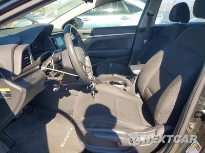 Zdjęcie 7 z 12 samochodu: 2019 HYUNDAI ELANTRA SE VIN:5NPD74LF7KH410868 - miniatura