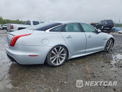 Trzecie zdjęcie samochodu z tyłu: 2017 JAGUAR XJ VIN:SAJWA1C71H8W11014 - miniatura