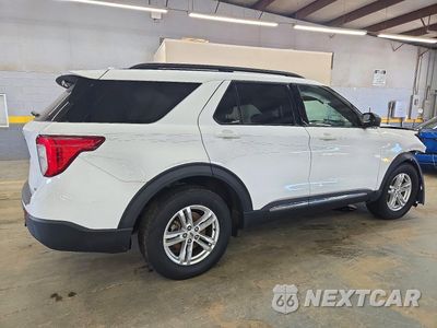 Trzecie zdjęcie samochodu z tyłu: 2020 FORD EXPLORER XLT VIN:1FMSK8DH1LGC20675 - miniatura