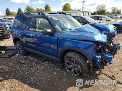 Czwarte zdjęcie samochodu z boku: 2024 FORD BRONCO SPORT BADLANDS VIN:3FMCR9D96RRF54488 - miniatura