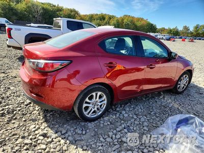 Trzecie zdjęcie samochodu z tyłu: 2018 TOYOTA YARIS IA BASE VIN:3MYDLBYV8JY300351 - miniatura