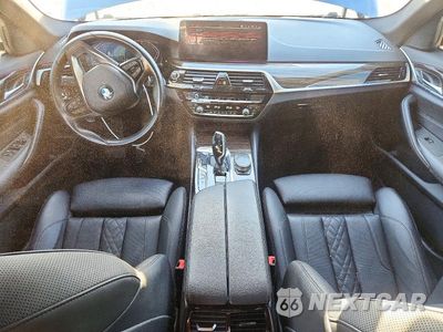 Zdjęcie 8 z 12 samochodu: 2021 BMW 530 I VIN:WBA53BH09MWX04436 - miniatura