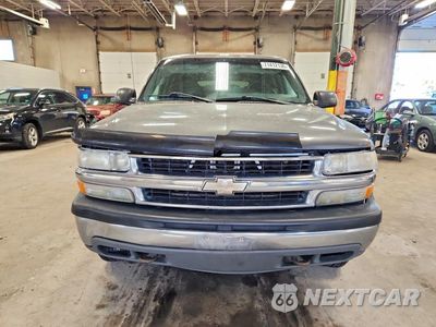 Piąte zdjęcie samochodu w środku: 2002 CHEVROLET TAHOE K1500 VIN:1GNEK13ZX2J220136 - miniatura